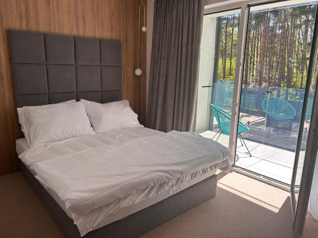 Resort Eden Premium Jastrzębia Góra Eksteriør bilde